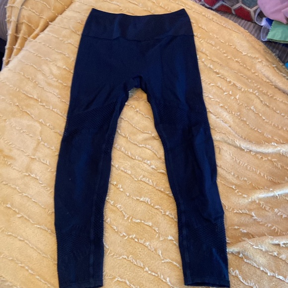 Fabletics - Picture 4 of 4